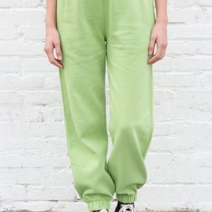 Brandy Melville sweatpants- green